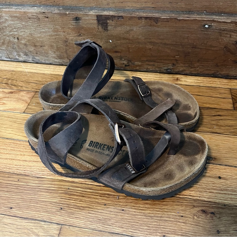 Birkenstock Yara Brown Oiled Leather Sandals with Buckles, Size 39 Women’s 8/8.5
